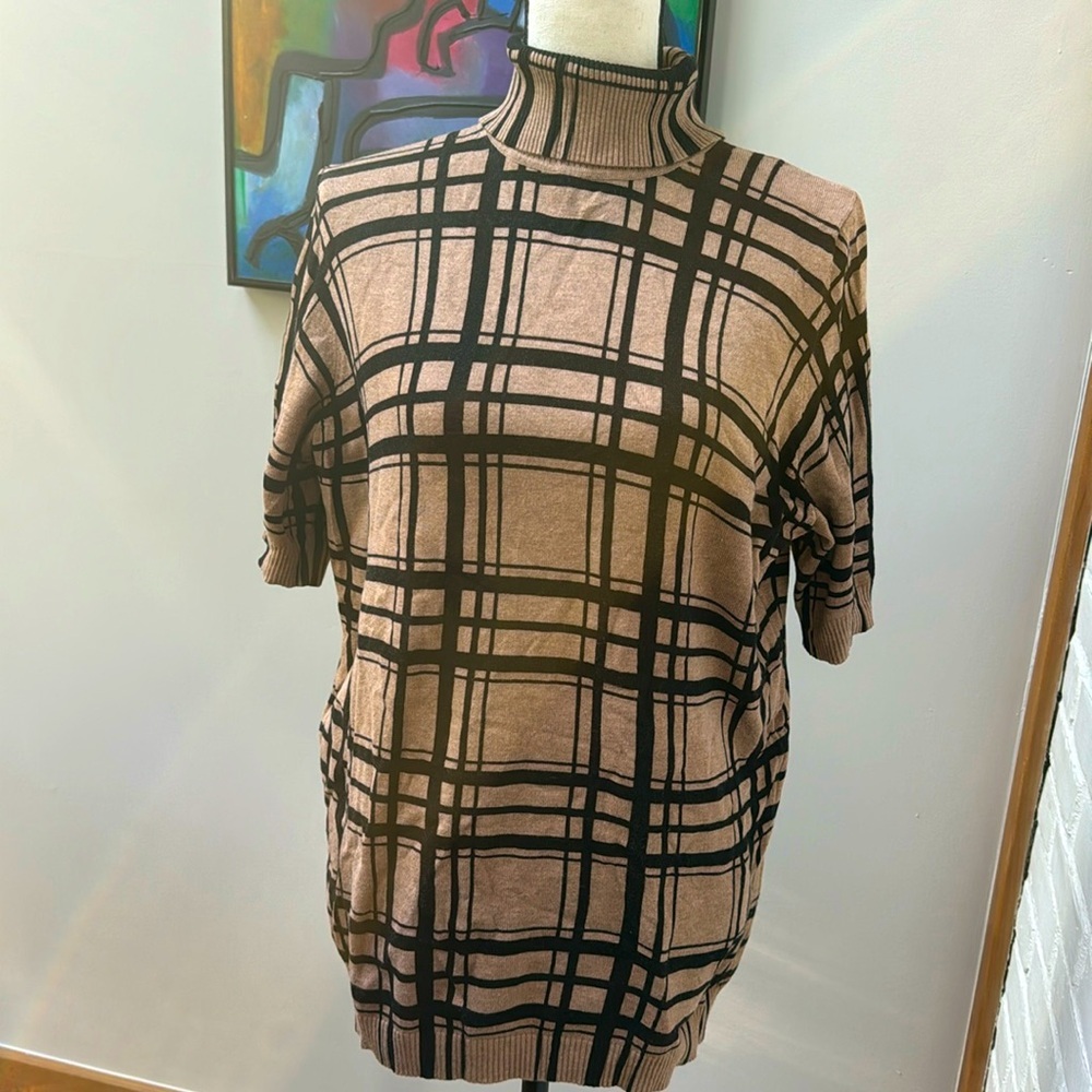 Office Wear | short sleeve turtleneck | Lane Bryant 14/16